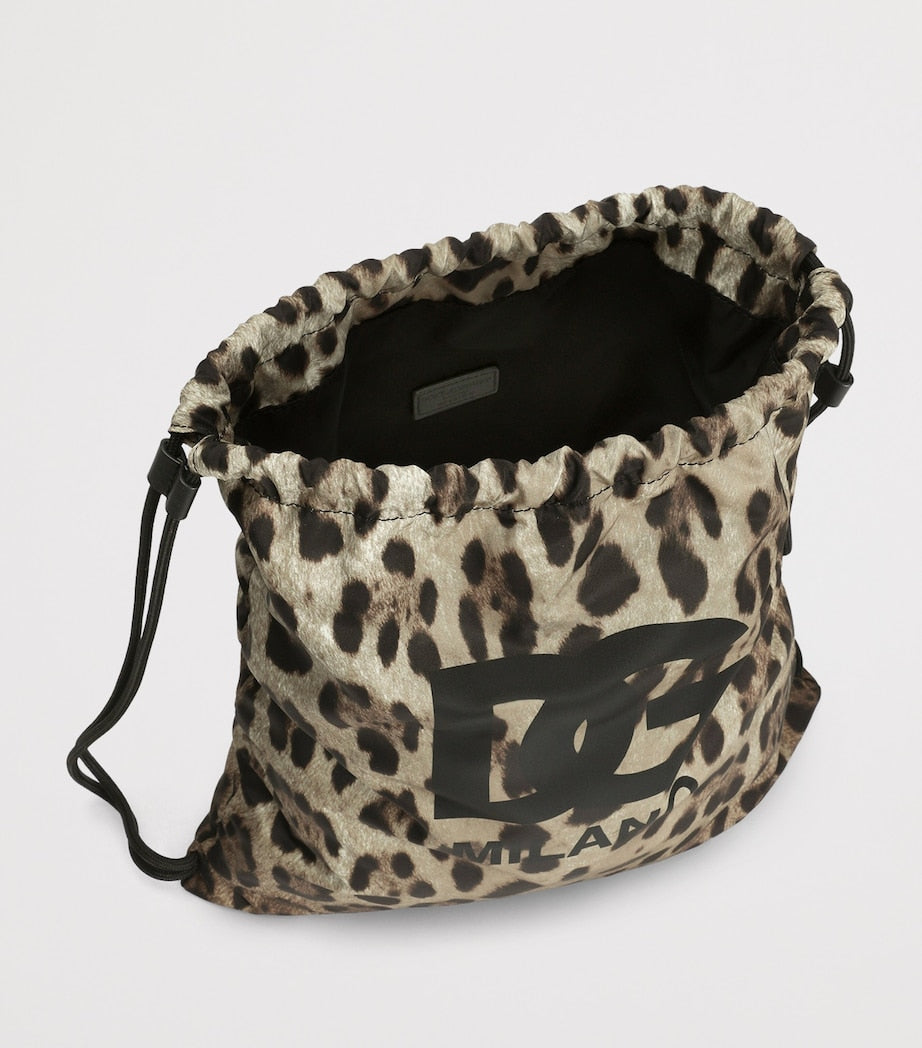 Dolce&Gabbana Kids leopard print drawstring backpack (British brand)