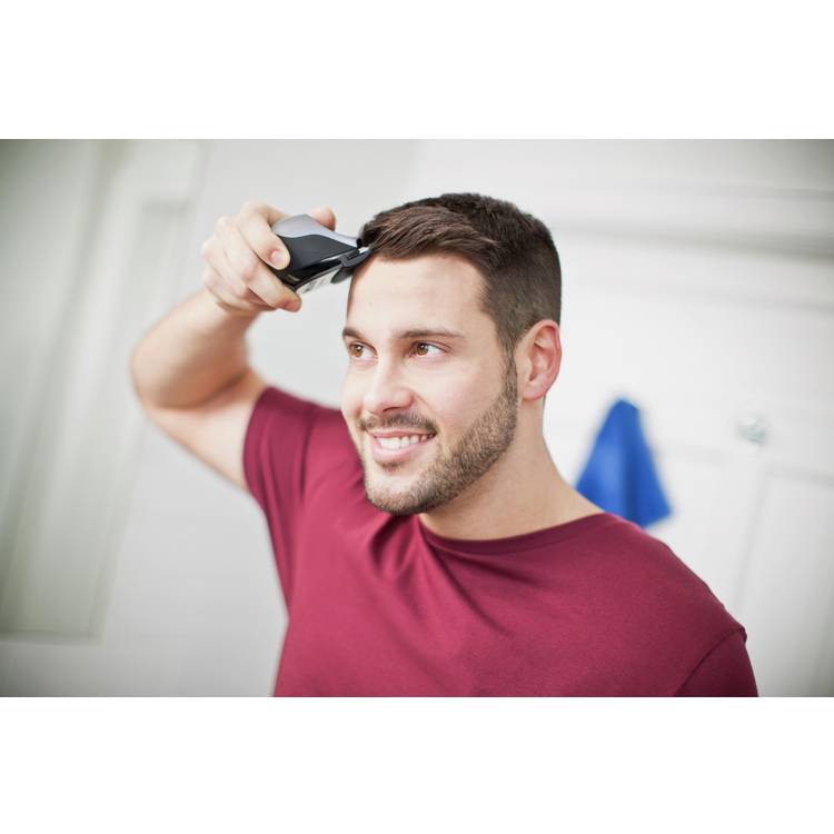 Remington Quick Cut hair clipper HC4250 with 9 comb attachments - British product