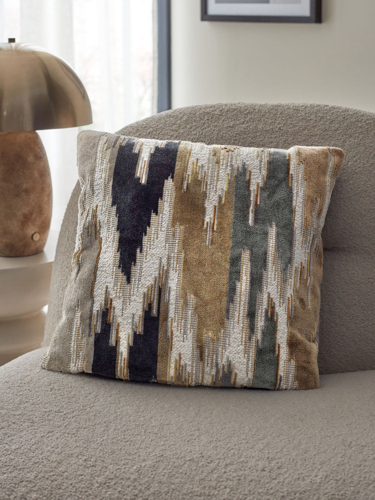 Navy blue zig zag cut velvet cushion 43 x 43cm - British product