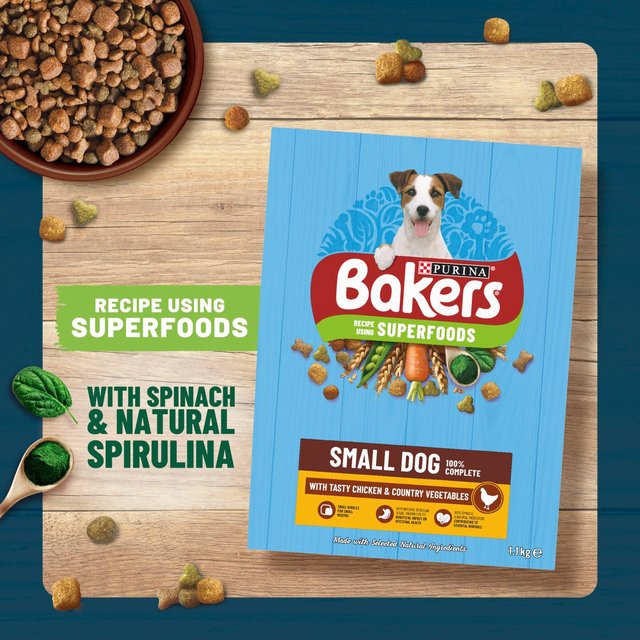 Bakers Small Dog Beef Dry Dog Food   2.85kg GOODS M&S   