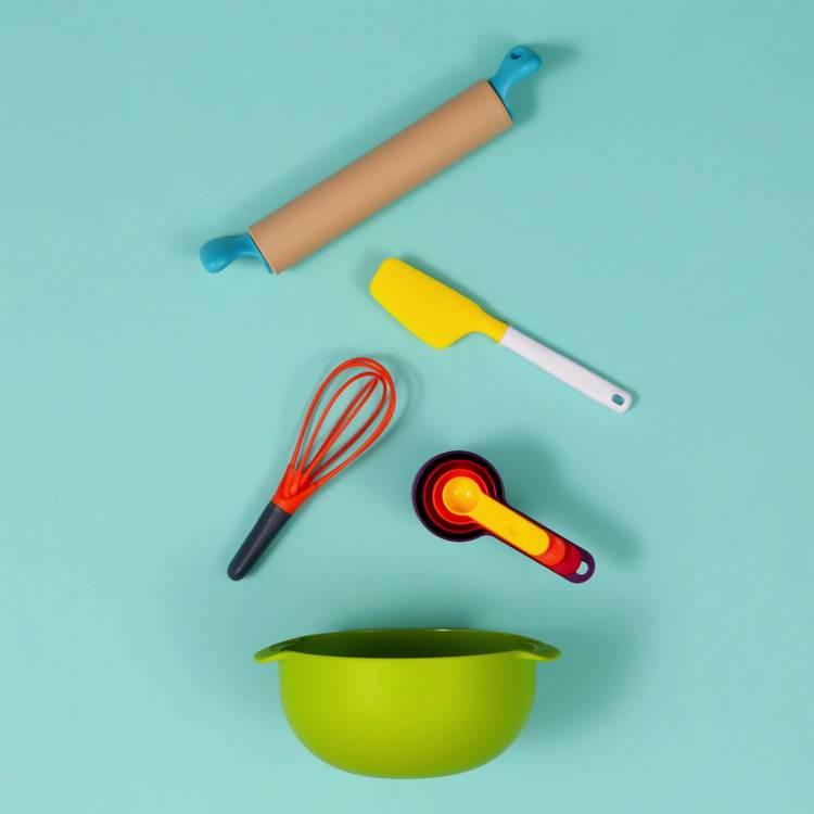 Joseph Joseph Play Baking Set with twist whisk and rolling pin - British product