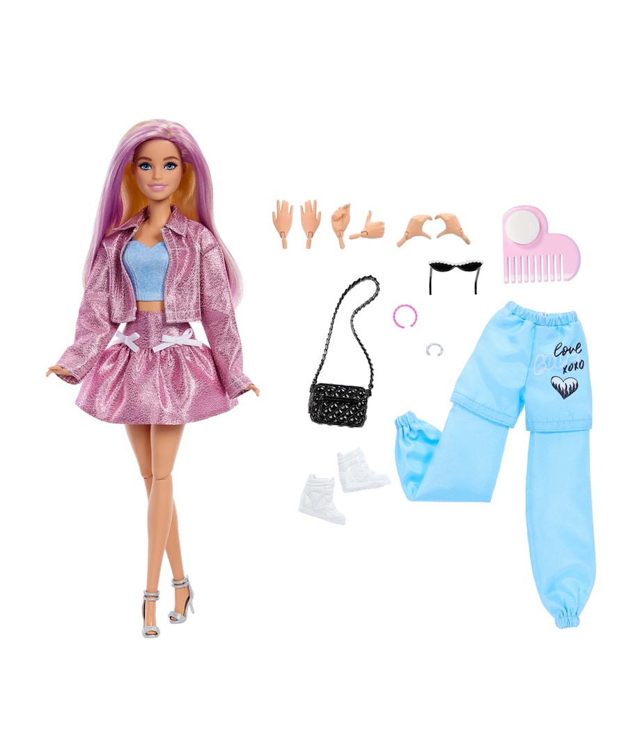 Barbie Deluxe Style fashion build up doll, UK version