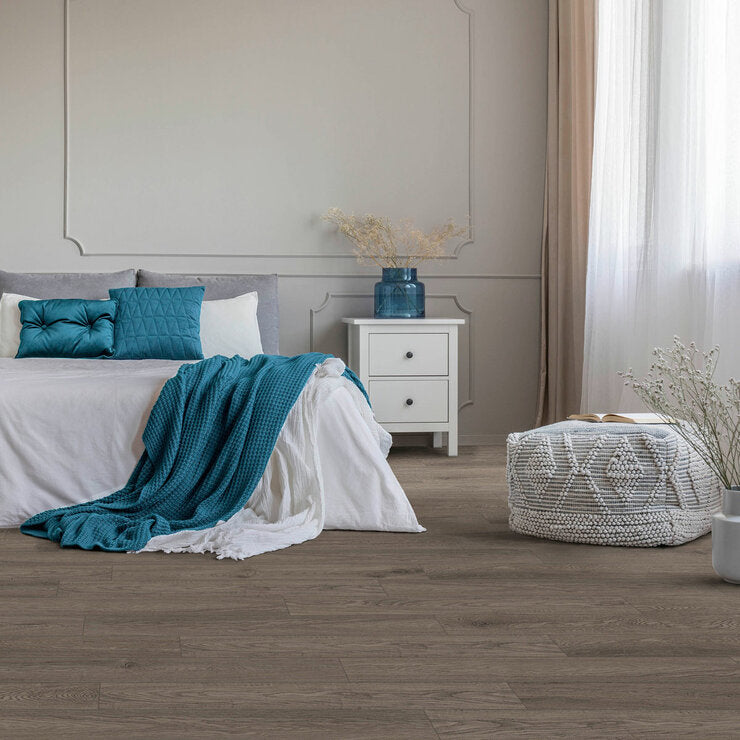 Golden Select Ancient Oak laminate flooring 1.146 m² pack (British brand)