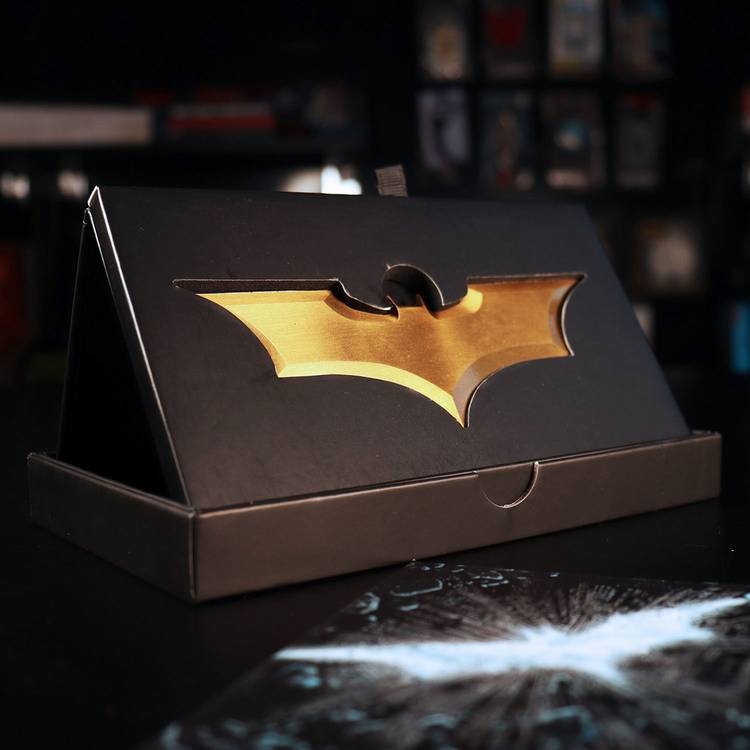 DC Batman Batarang limited edition replica with stand (British brand)