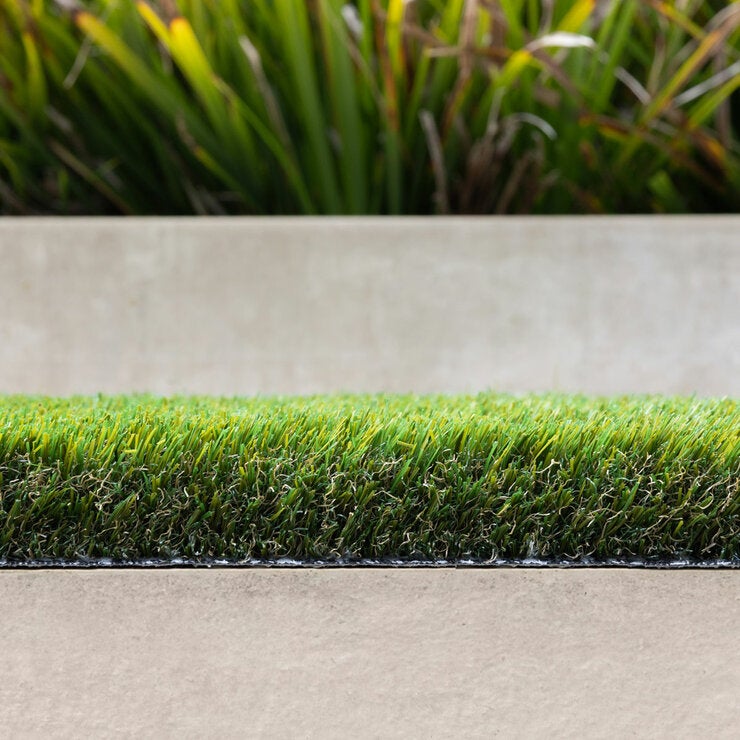 Namgrass artificial grass 40mm pile height 8m² roll (British brand)