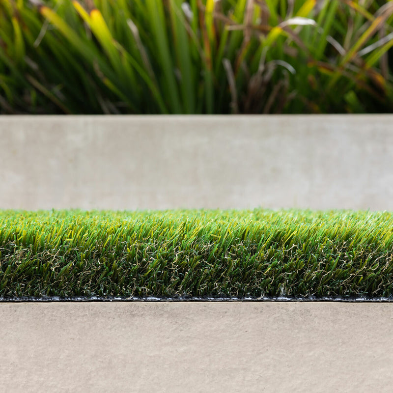 Namgrass artificial grass 40mm pile height 8m² roll (British brand)