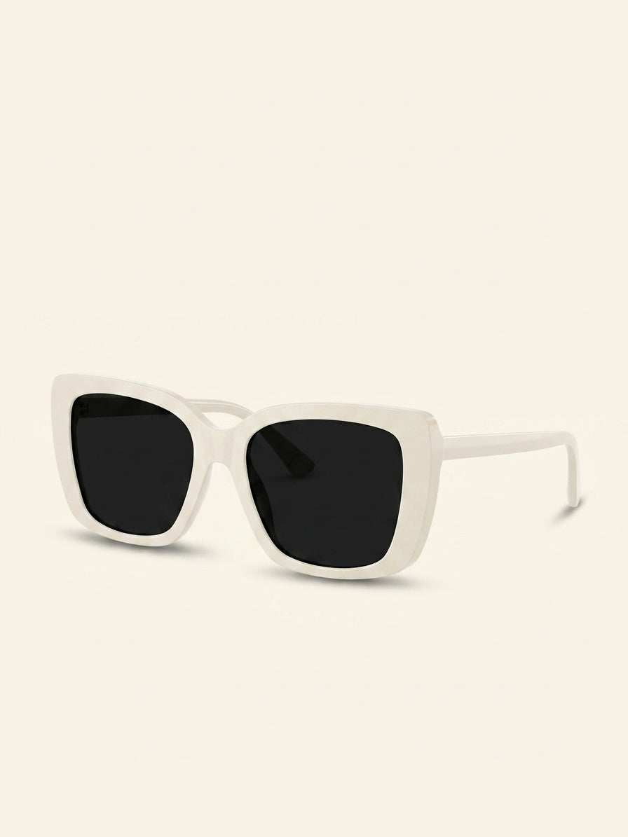 Burberry women's polarised square sunglasses - British product