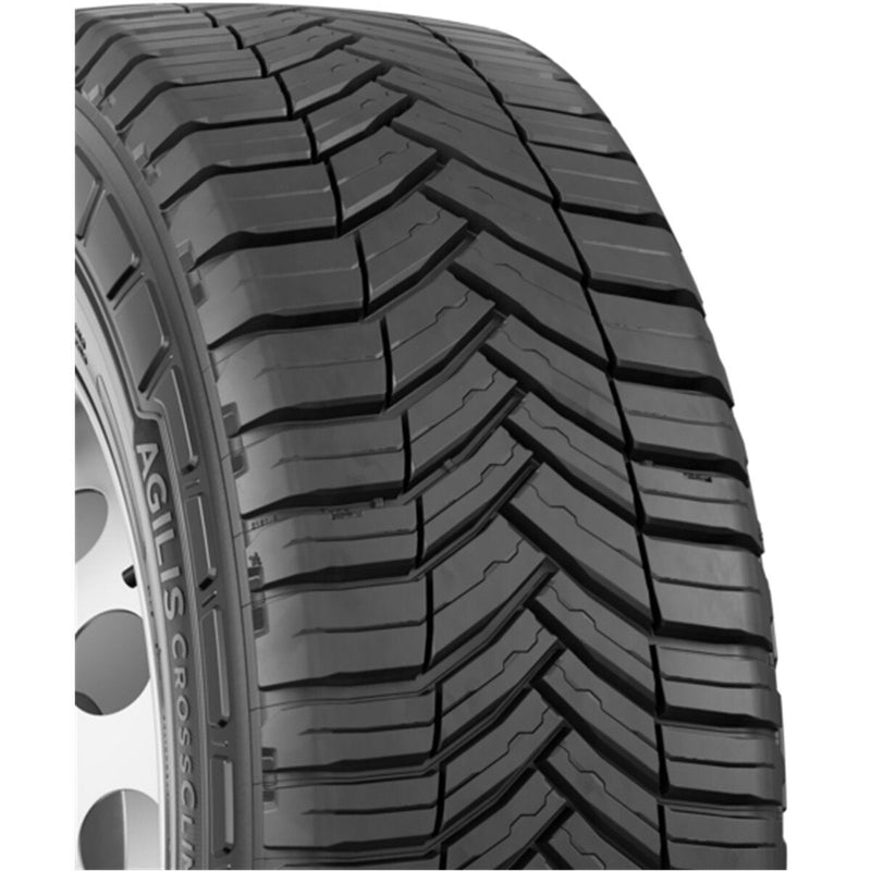 Michelin 225/55 R17 all-season van tyre (British brand)