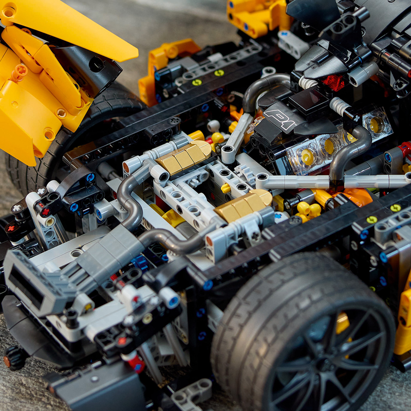 LEGO Technic McLaren P1 building set 1:8 scale - British product
