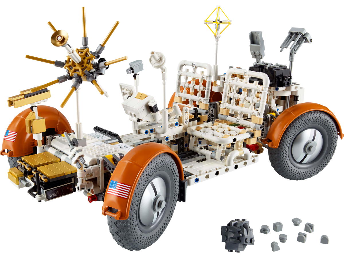 LEGO NASA Apollo Lunar Roving model 1913 pieces imported from the UK