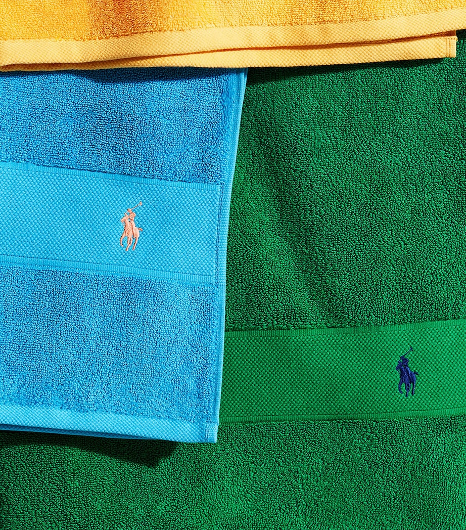 Ralph Lauren Polo Player guest towel 40cm x 75cm, imported from the UK