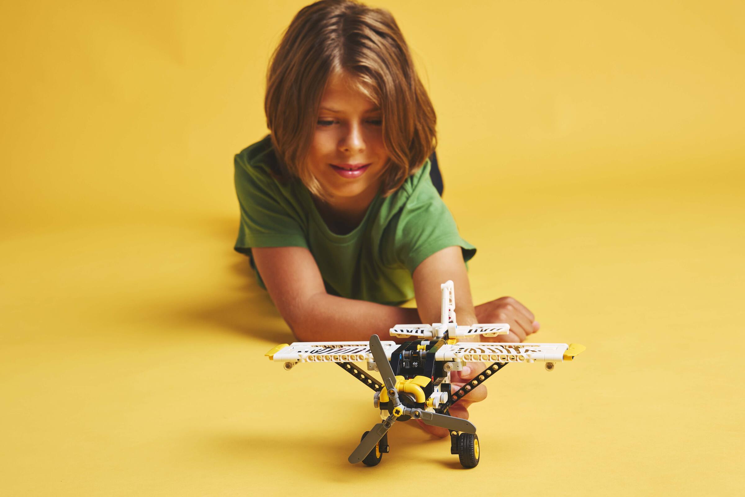 LEGO Technic Bush Plane 333 Pieces - British product