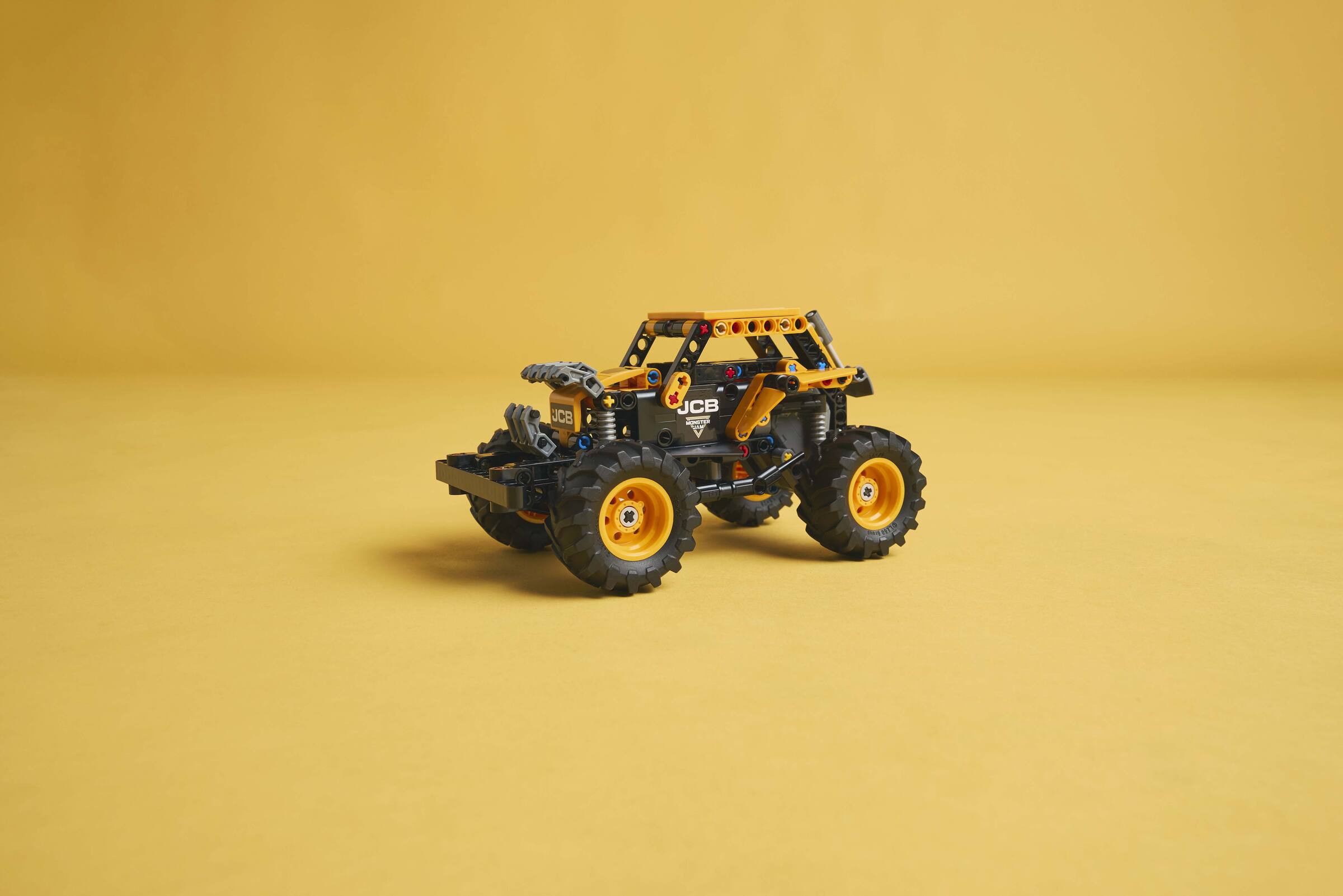 LEGO Monster Jam DIGatron truck 218 Pieces, imported from the UK