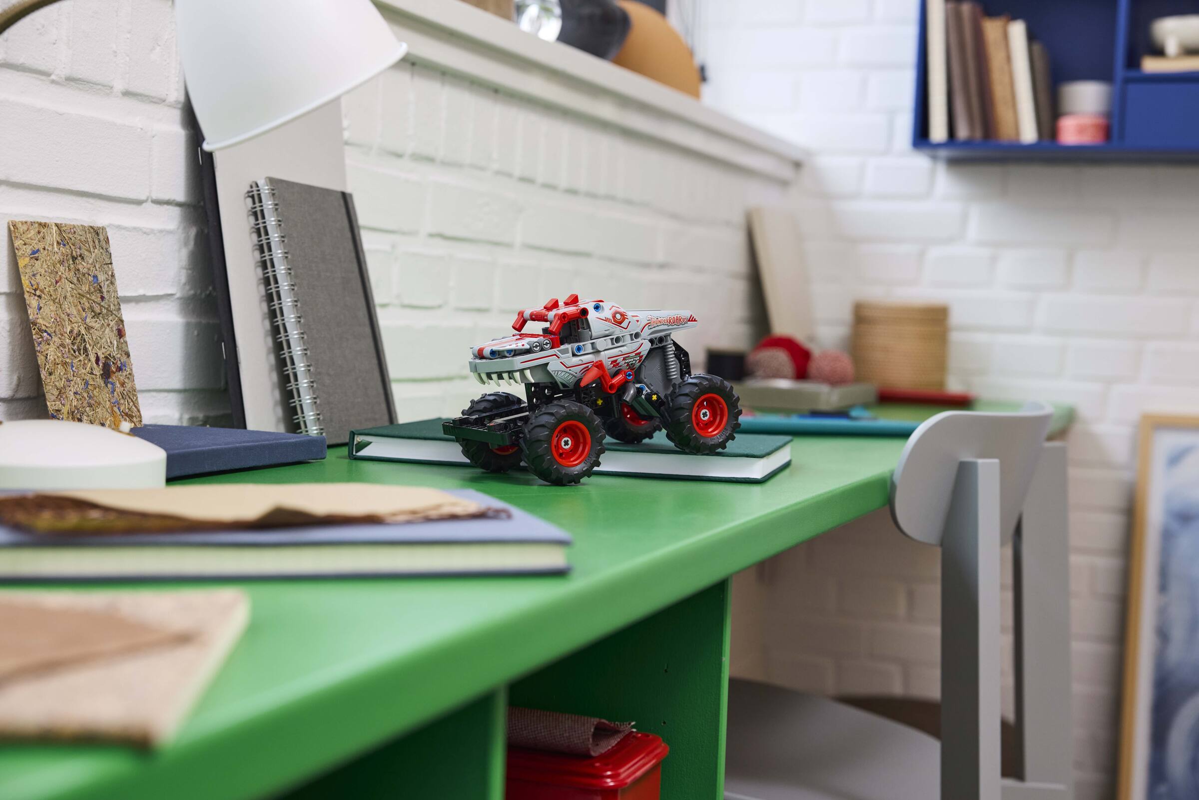 LEGO Monster Jam Technic ThunderROARus 232 Pieces, imported from the UK