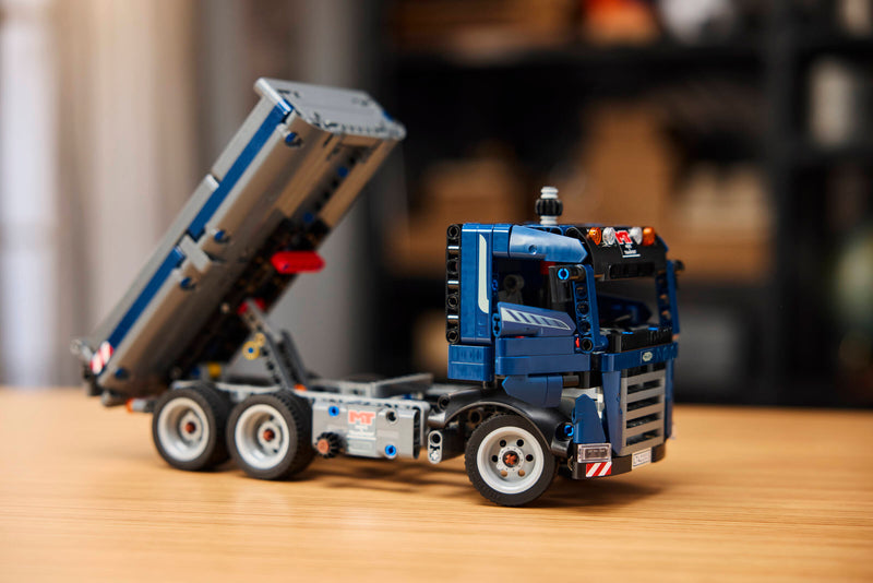 LEGO Technic Tipping Dump Truck 462 pieces (British brand)