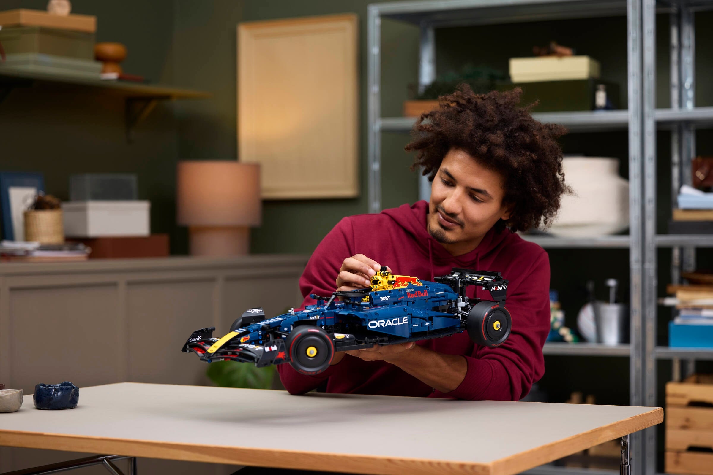 LEGO Oracle Red Bull F1 Car 1:15 scale, imported from the UK