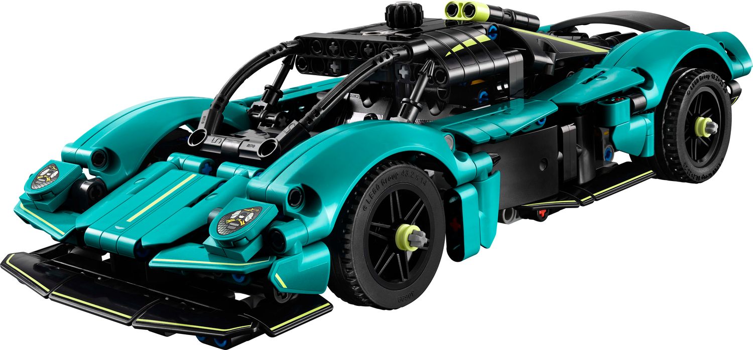 LEGO Technic Aston Martin Valkyrie Model 707 Pieces - British product