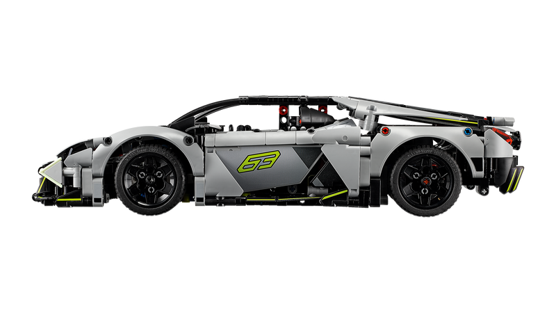 LEGO Technic Lamborghini Revuelto model 1135 pieces, UK version
