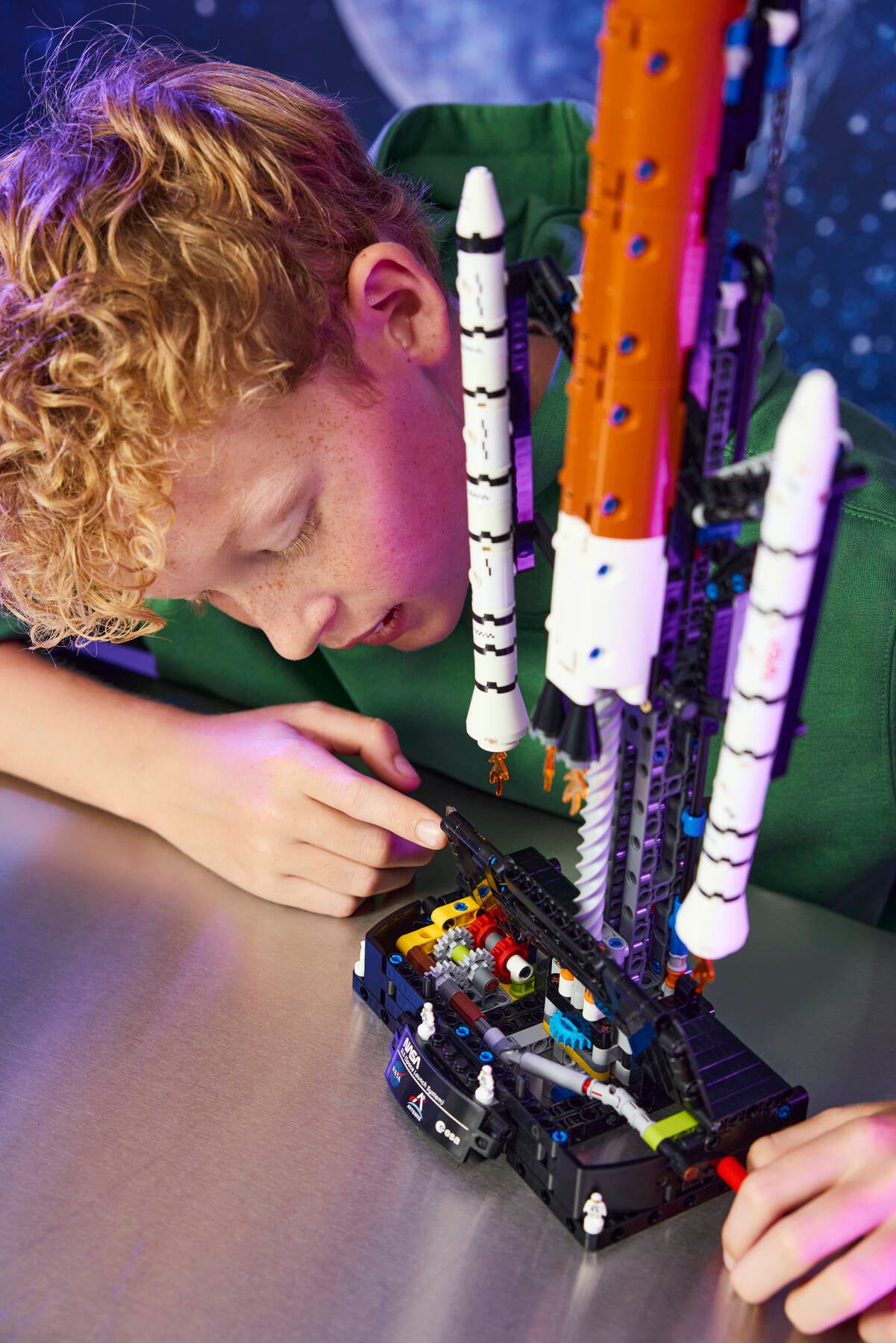 LEGO Technic NASA Artemis rocket model, UK version