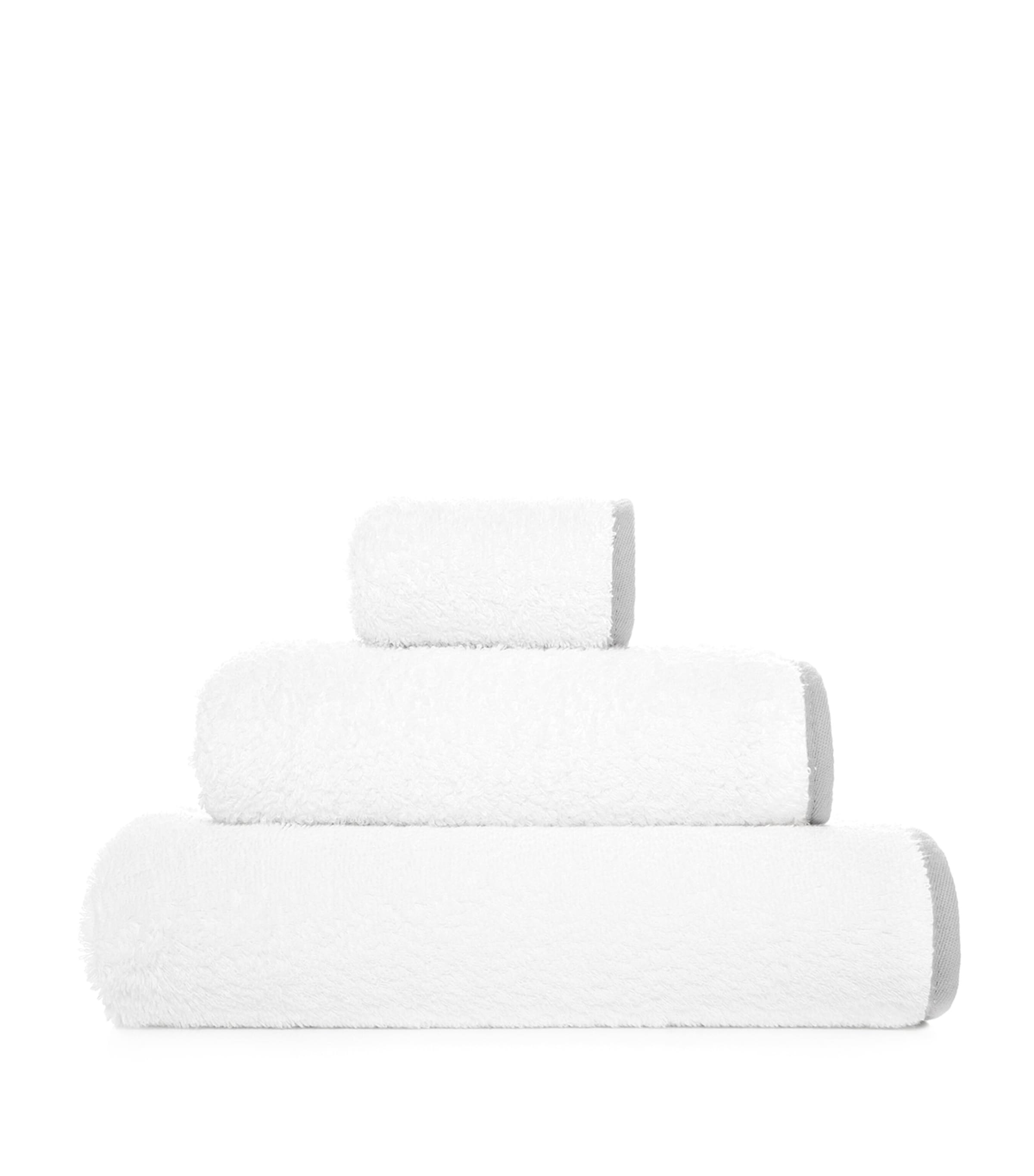 GRACCIOZA Egyptian cotton bath towel with colourful piping 70cm x 140cm, UK version
