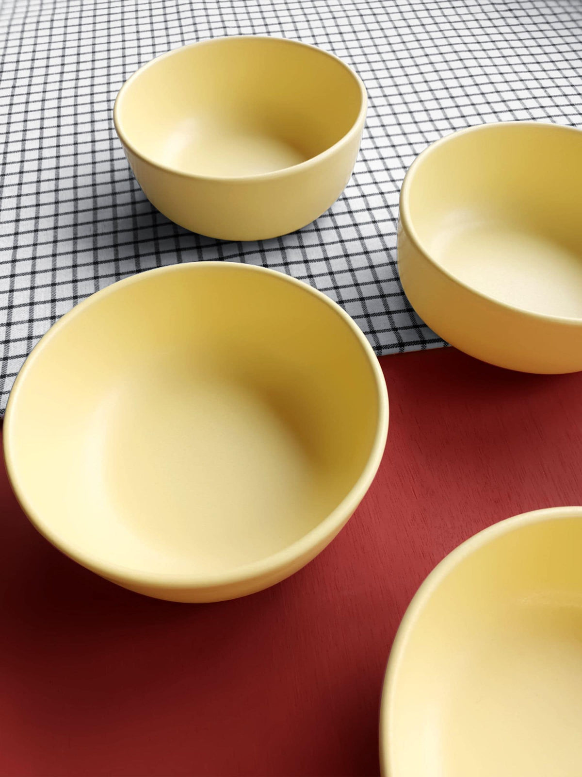 Curateology canary yellow cereal bowls set of 4 - British product