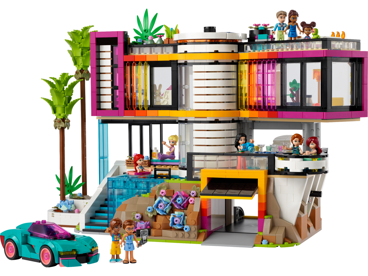 LEGO Andrea's Modern Mansion Building Set 2275 pieces - British product