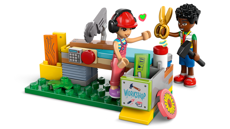 LEGO Friends Tree House Hangout Building Set 701 Pieces - British product