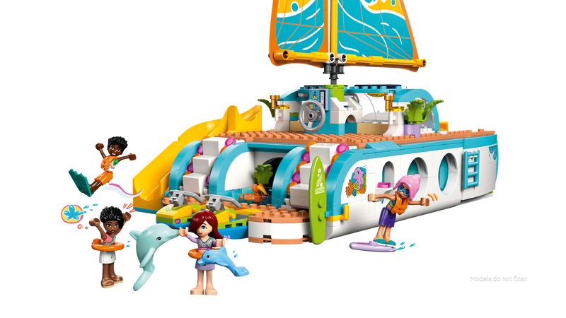 LEGO Friends Travel Boat Adventure 685-piece set (British brand)