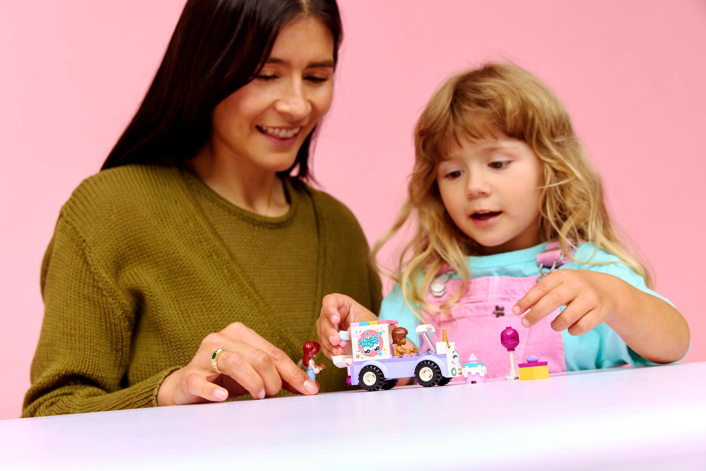LEGO Friends unicorn cake car building set 67 pieces, UK version