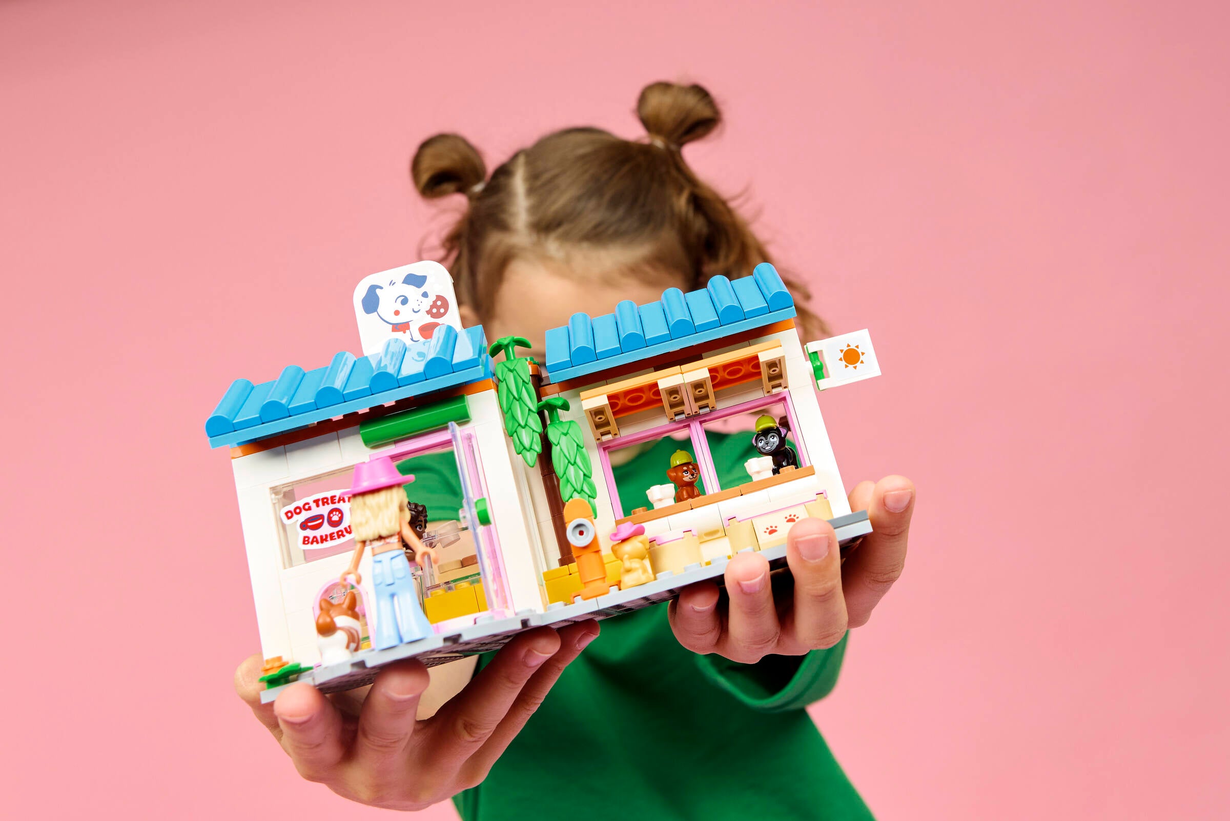 LEGO Friends Dog Treats Bakery building set 278 pieces - British product