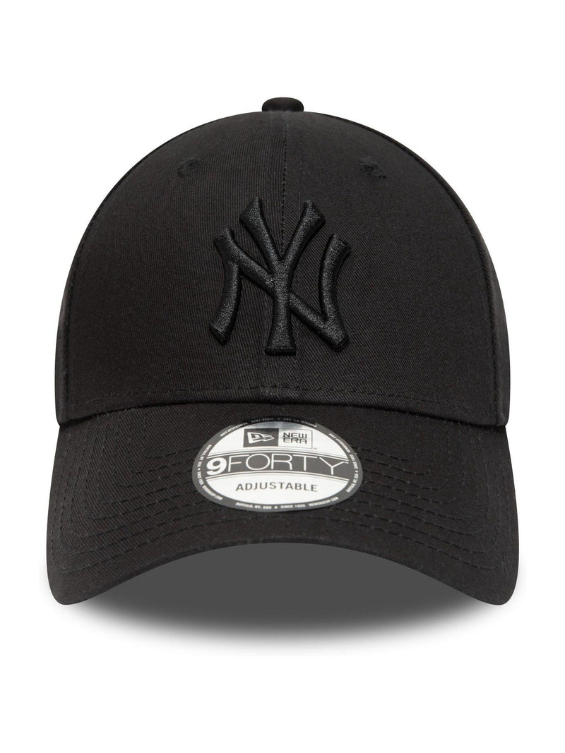 New Era Yankees 9FORTY cap peach pink, imported from the UK