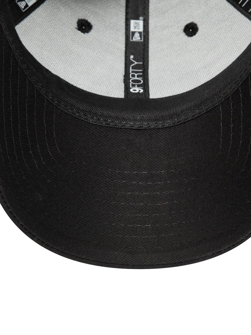 New Era Yankees 9FORTY cap peach pink, imported from the UK