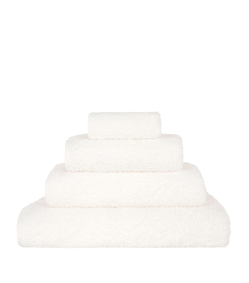 Abyss & Habidecor Super Pile bath sheet 105cm x 180cm, imported from the UK