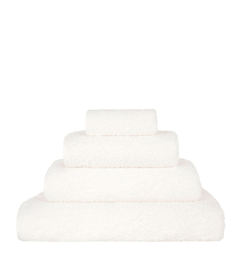 Abyss & Habidecor Super Pile bath sheet 105cm x 180cm, imported from the UK