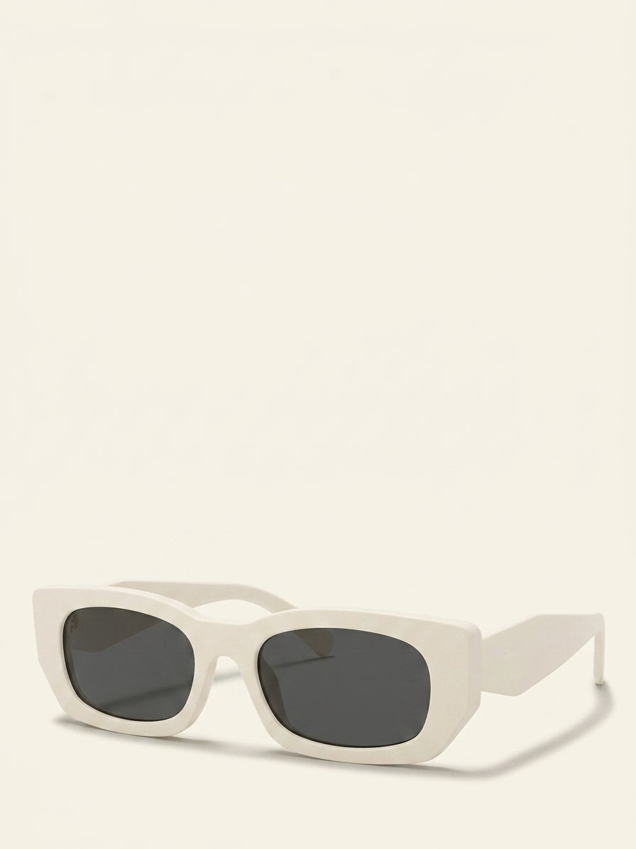 Prada PR B05S women's rectangular sunglasses black 53mm - British product