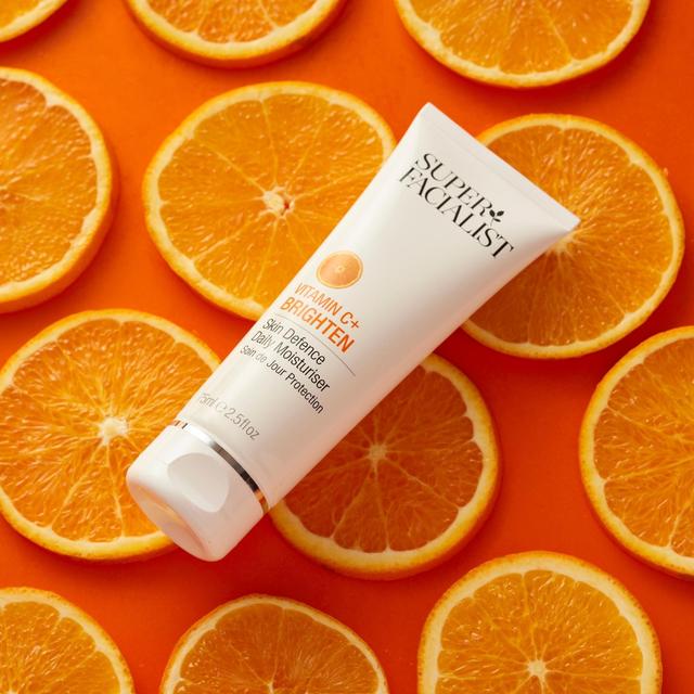 Super Facialist Vitamin C Daily Moisturiser   75ml GOODS M&S   