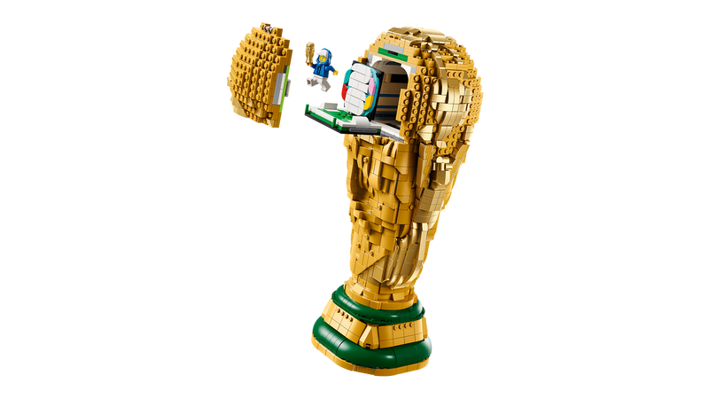 LEGO FIFA World Cup trophy building set 2842 pieces, UK version