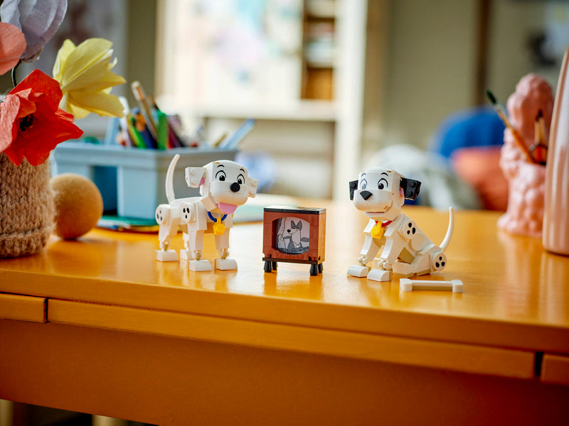 Lucky & Penny 101 Dalmatians Puppies LEGO building set - British product