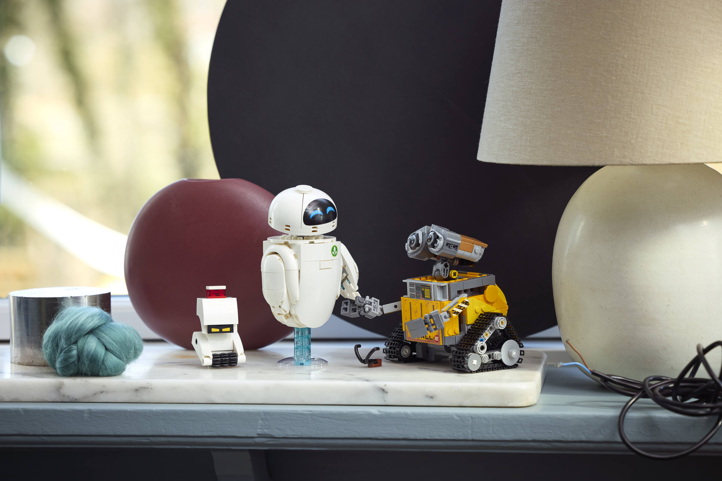 LEGO Building set WALL-E and EVE 811 Pieces (British brand)