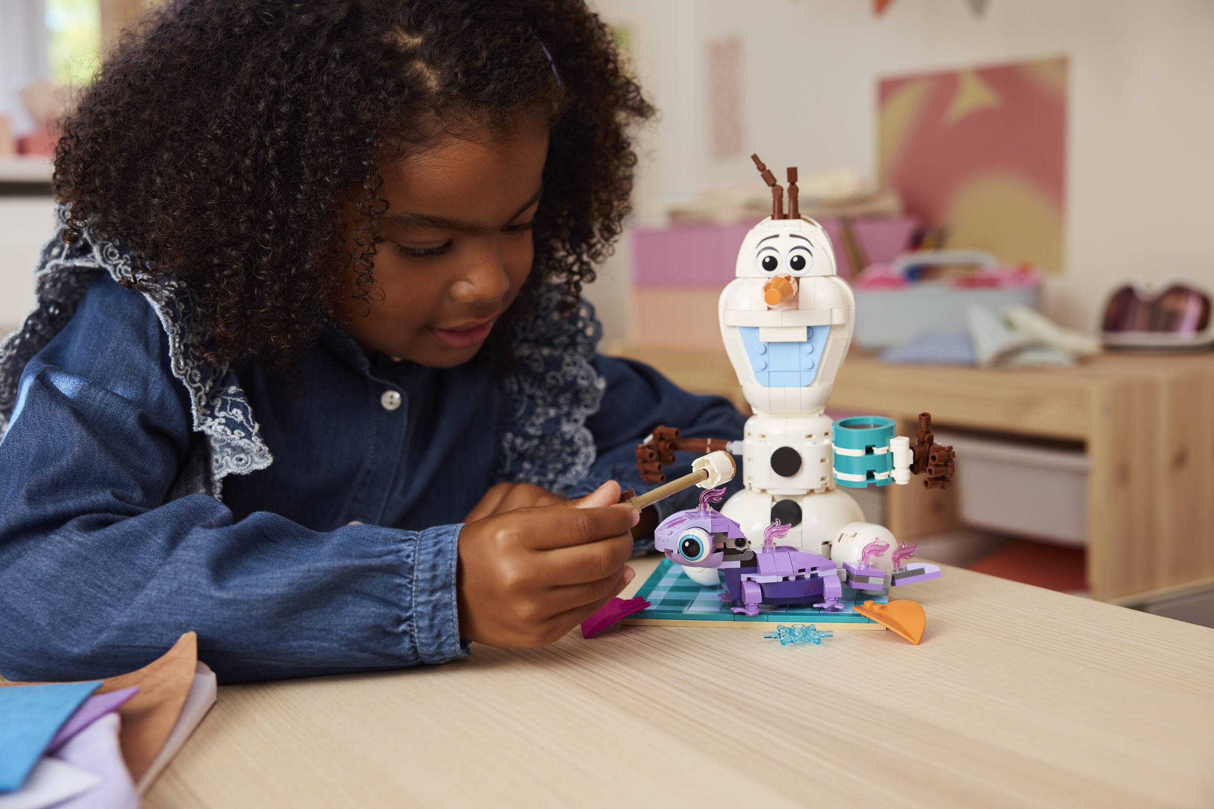 Lego Disney Frozen Olaf and Bruni building set 478 pieces, UK version
