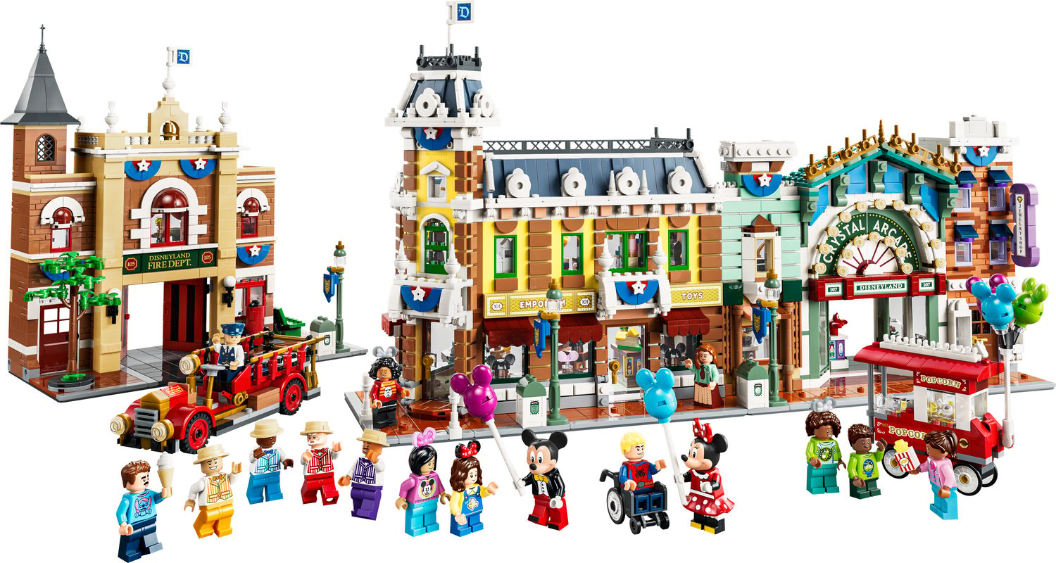 LEGO Disney Main Street U.S.A. building set 3899 pieces (British brand)