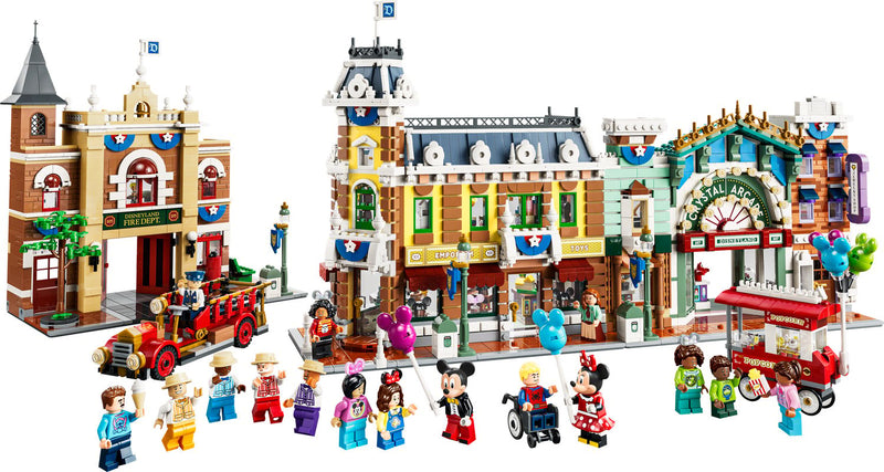 LEGO Disney Main Street U.S.A. building set 3899 pieces (British brand)
