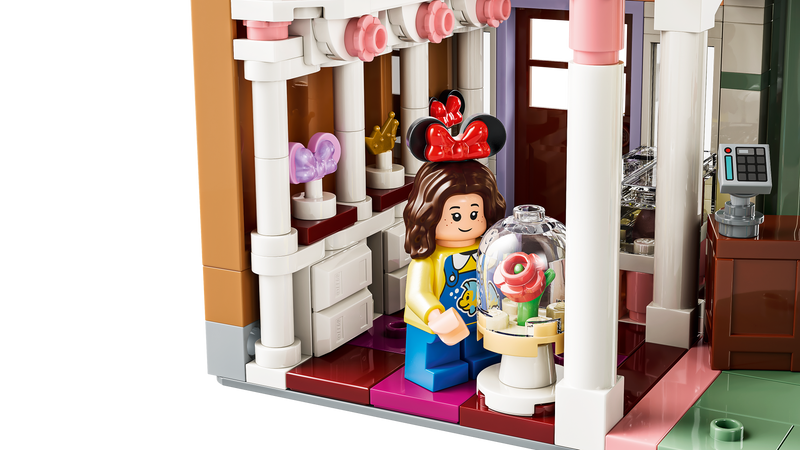 LEGO Disney Main Street U.S.A. building set 3899 pieces (British brand)
