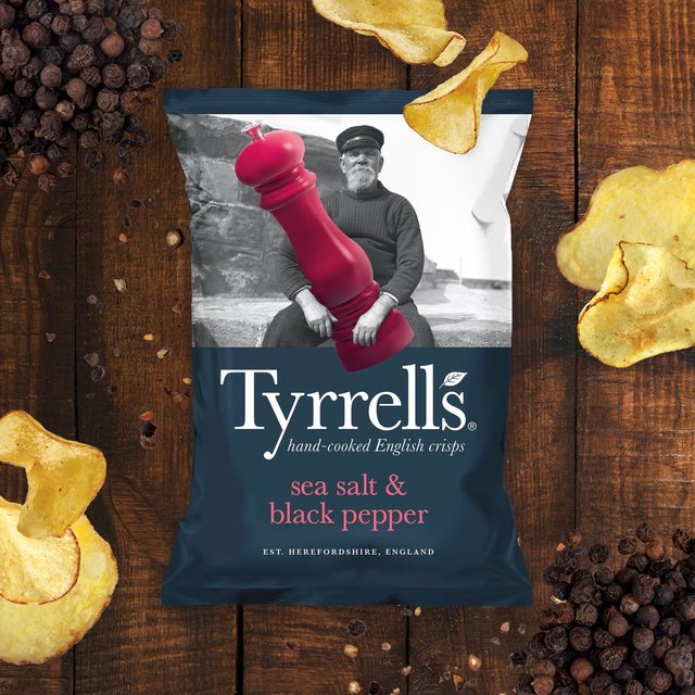 Tyrrells Sea Salt & Black Pepper Sharing Crisps   150g GOODS M&S   