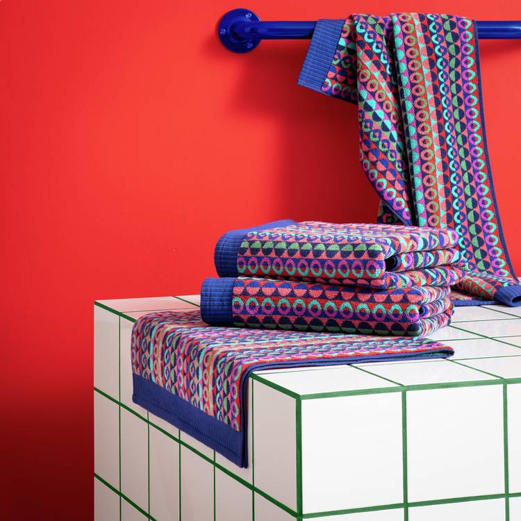 Habitat 60 Ronda Circles towel bale multi (British brand)