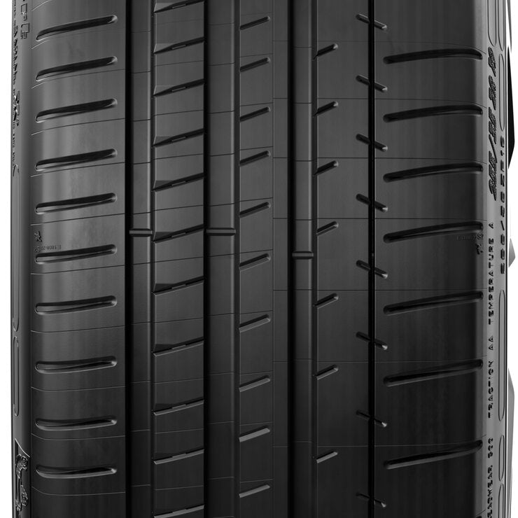 Michelin Pilot Super Sport tyre 285/30 R20, UK version