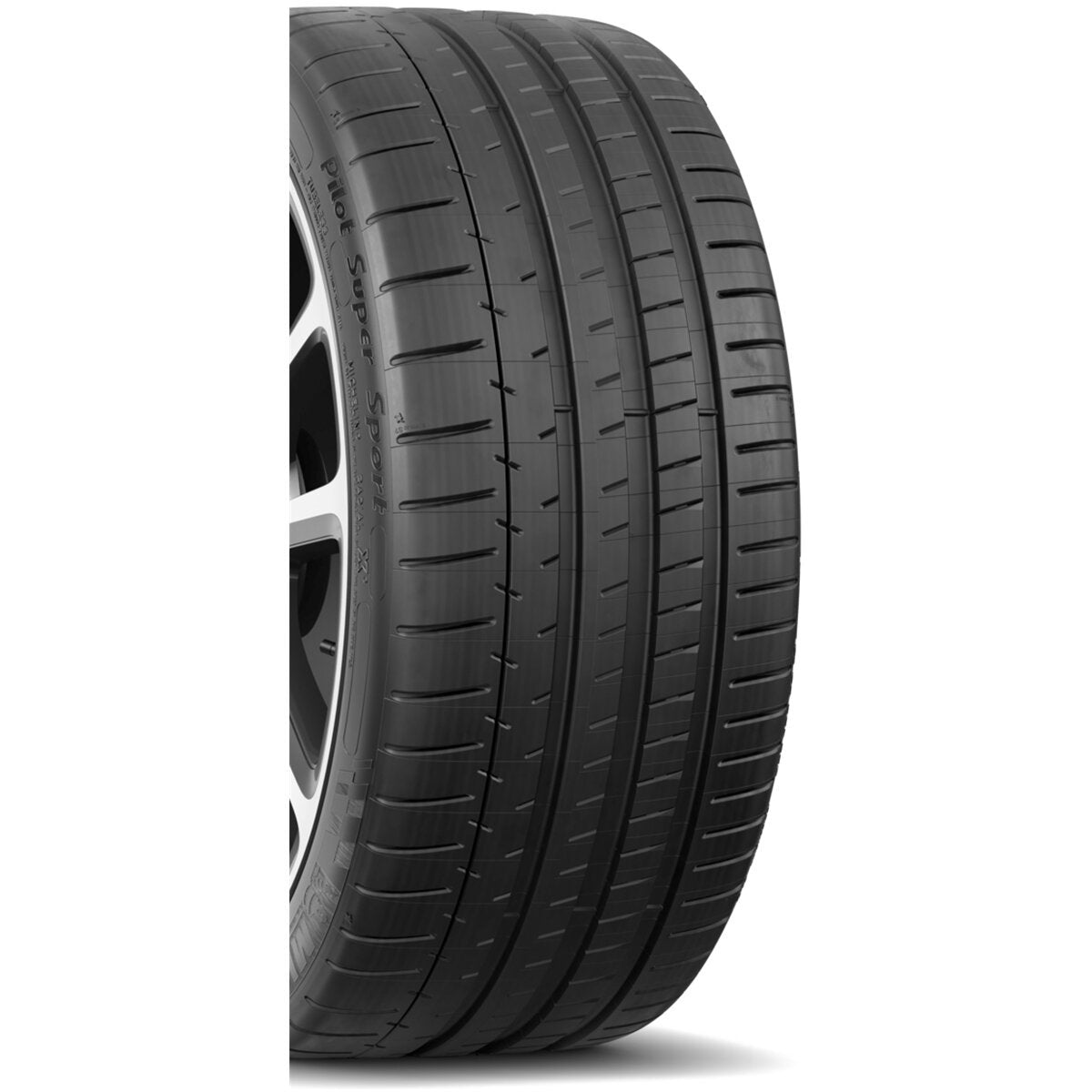 Michelin tyre Pilot Super Sport 255/35 R19 - British product