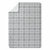 Casual Living grauer weißer wendbarer Plüschüberwurf 127x177 cm - britisches Produkt