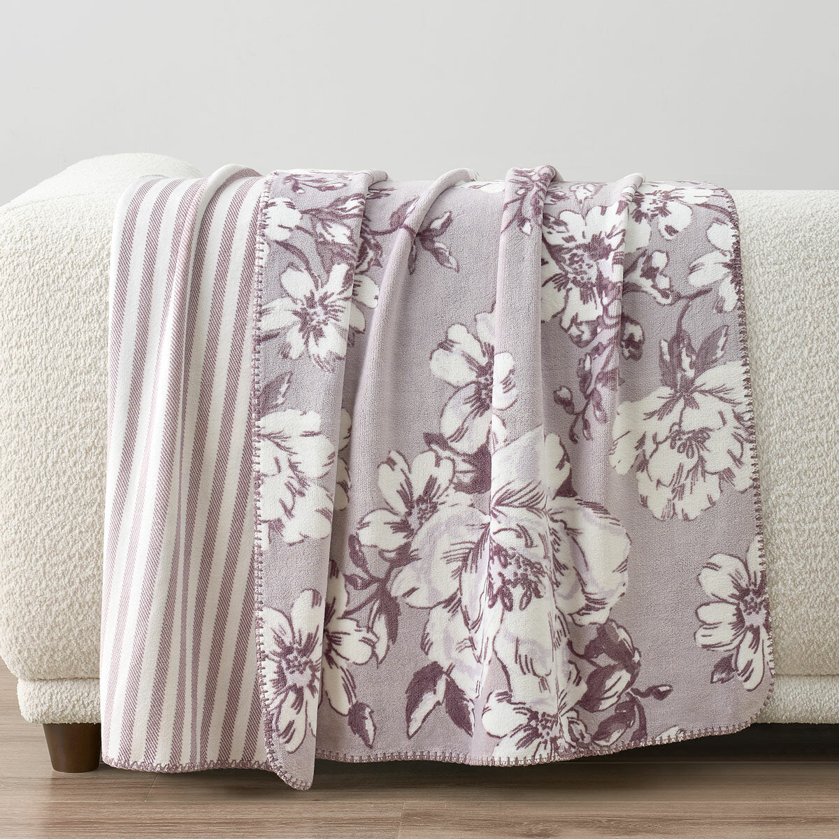 Casual Living wendbarer lila Plüsch-Überwurf 127 x 177 cm (Britische Marke)