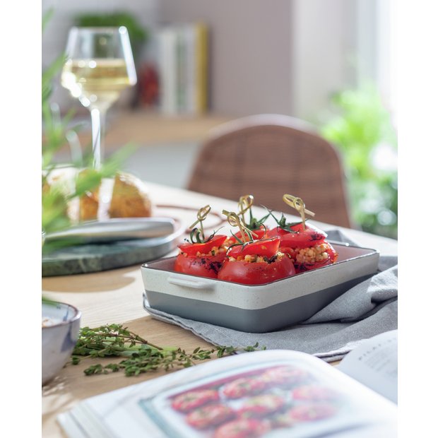 Habitat ceramic roaster speckle 20cm (British brand)